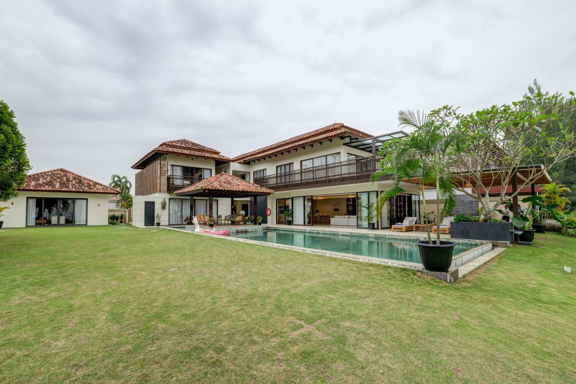 Pantai Indah Lagoi Bintan Exterior foto